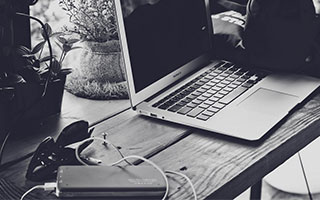 德甲知名评论员谈菲尔克鲁格加盟米兰：他的优点是团队型球员，头球很好，缺点是容易受伤