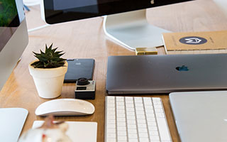 西甲媒体热议：巴萨为了注册，竟然放走伊尼戈，真的太不可思议了