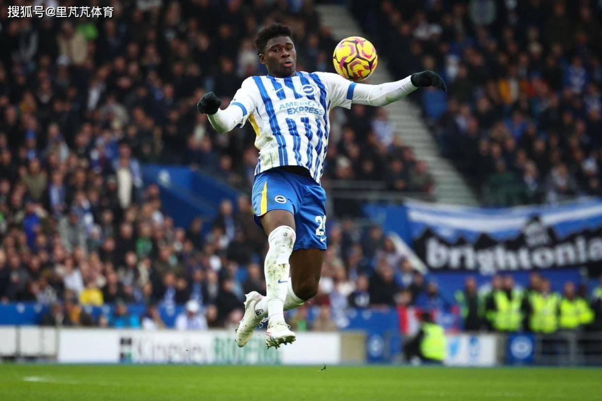 海鸥新产品上线！曼联开出7000万求购，21岁中场会是阿莫林新援么